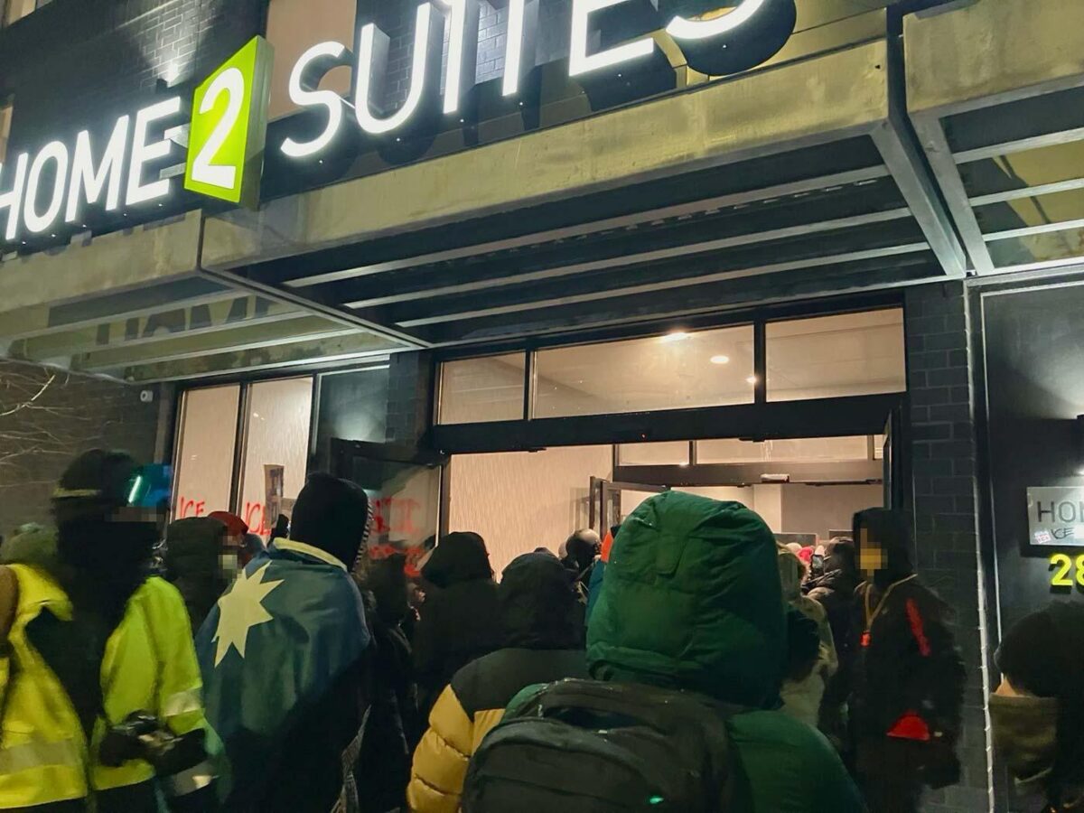 Die Lärmdemos, die ICE-Bullen in ihren Hotels wach halten